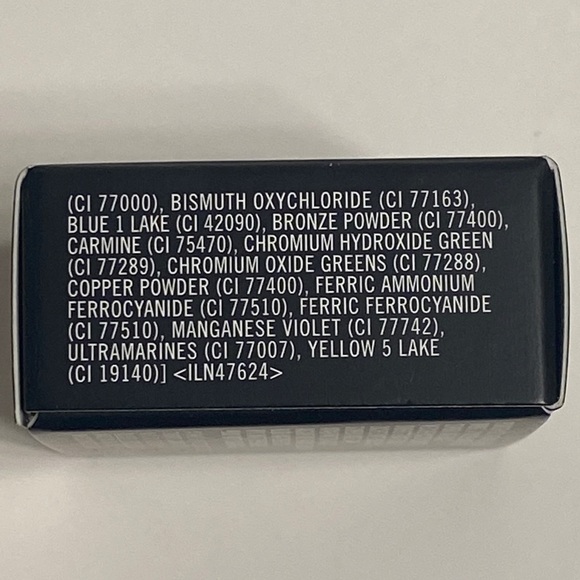 MAC Lens Blur eyeshadow NEW .05oz. - Picture 8 of 10